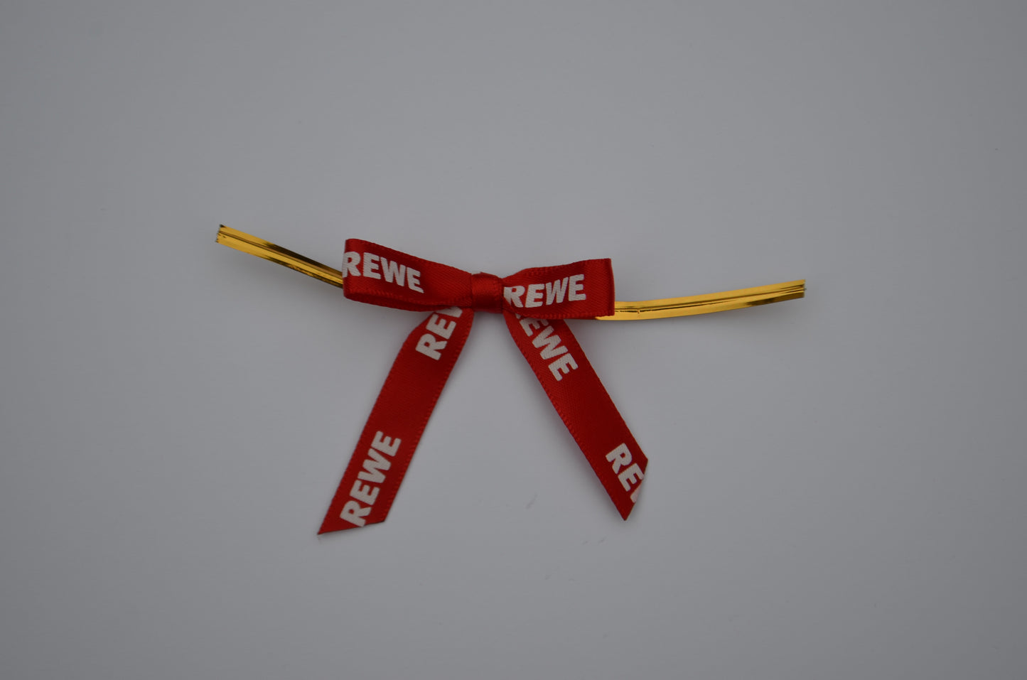 Mini-strikjes met een koordje voor tassen - Gepersonaliseerde kleur en je eigen logo