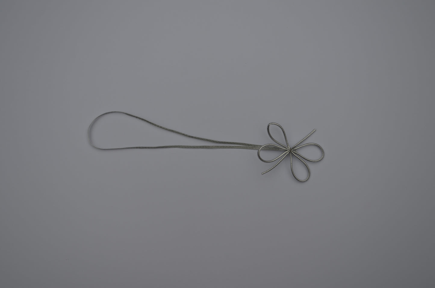 Elastic Loop Bow - Silver, Size L